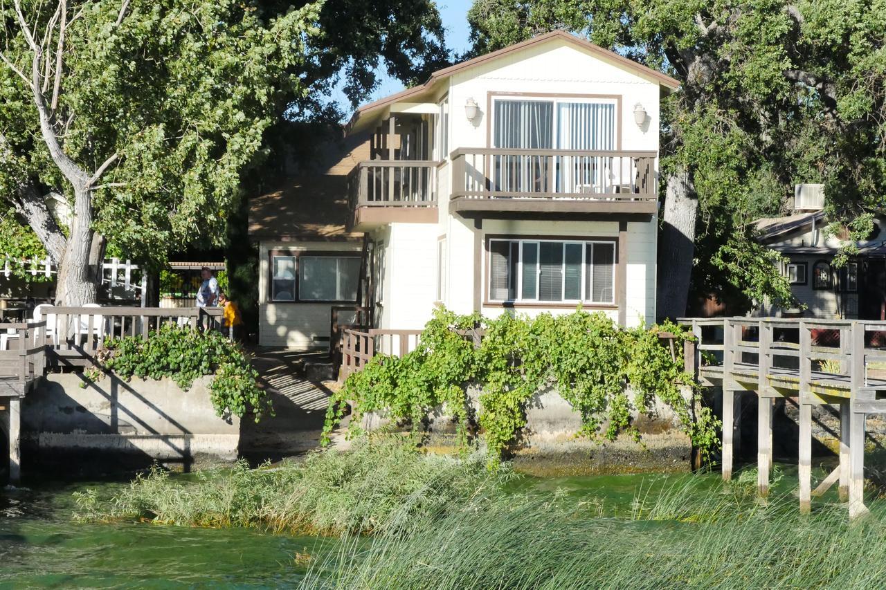 By The Lake Clearlake Exterior foto